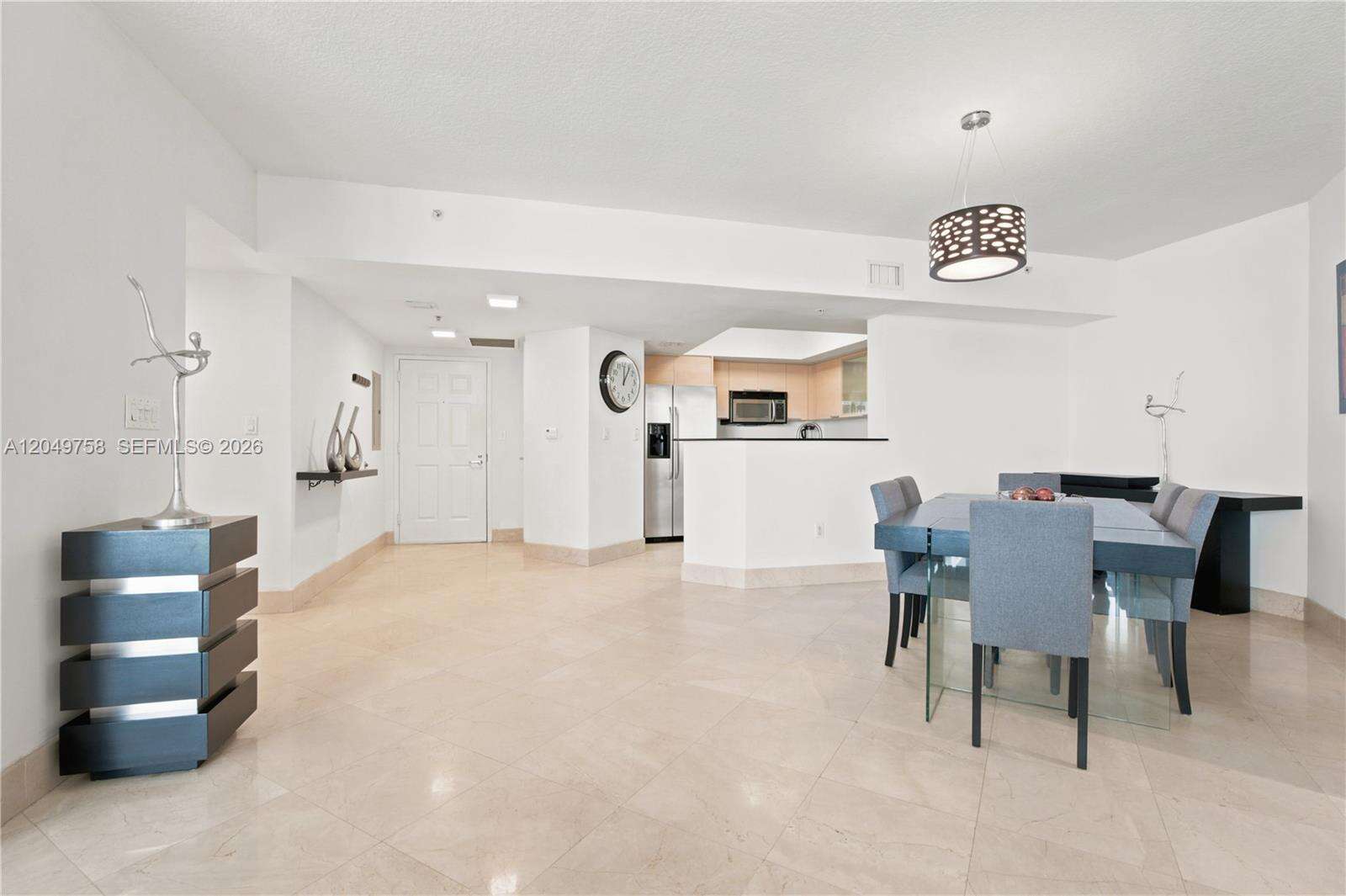 La Perla at 16699 Collins Ave, Sunny Isles Beach, FL 33160 - For Sale photo 5