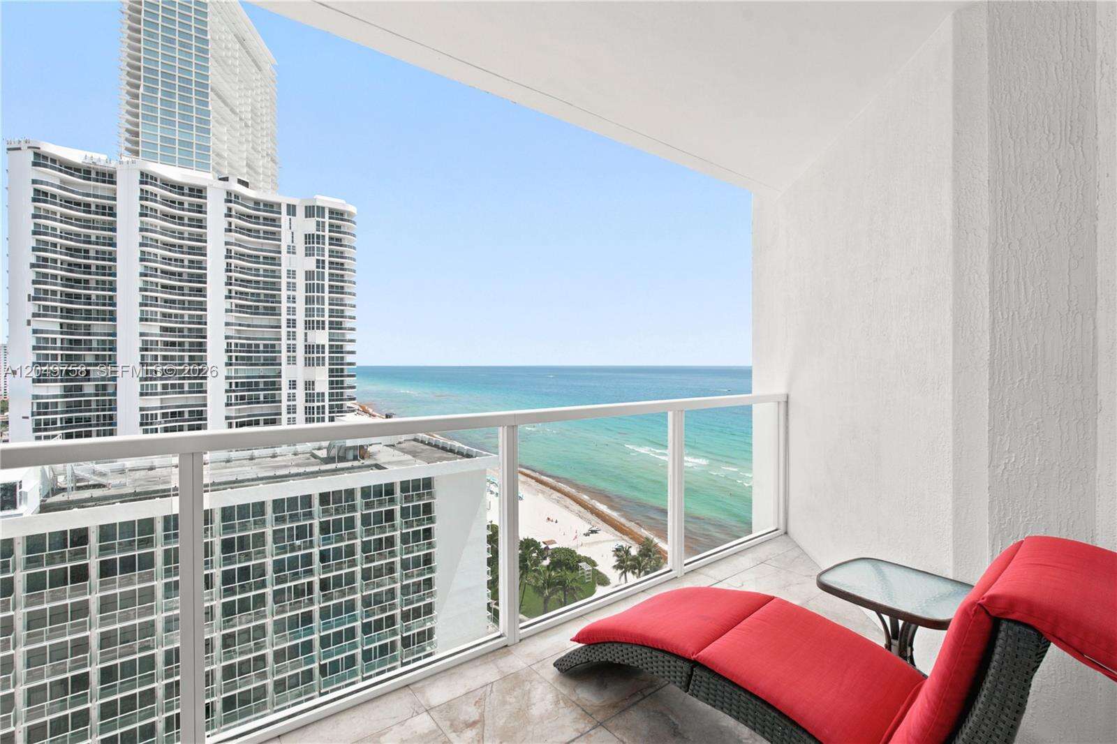 La Perla at 16699 Collins Ave, Sunny Isles Beach, FL 33160 - For Sale photo 8