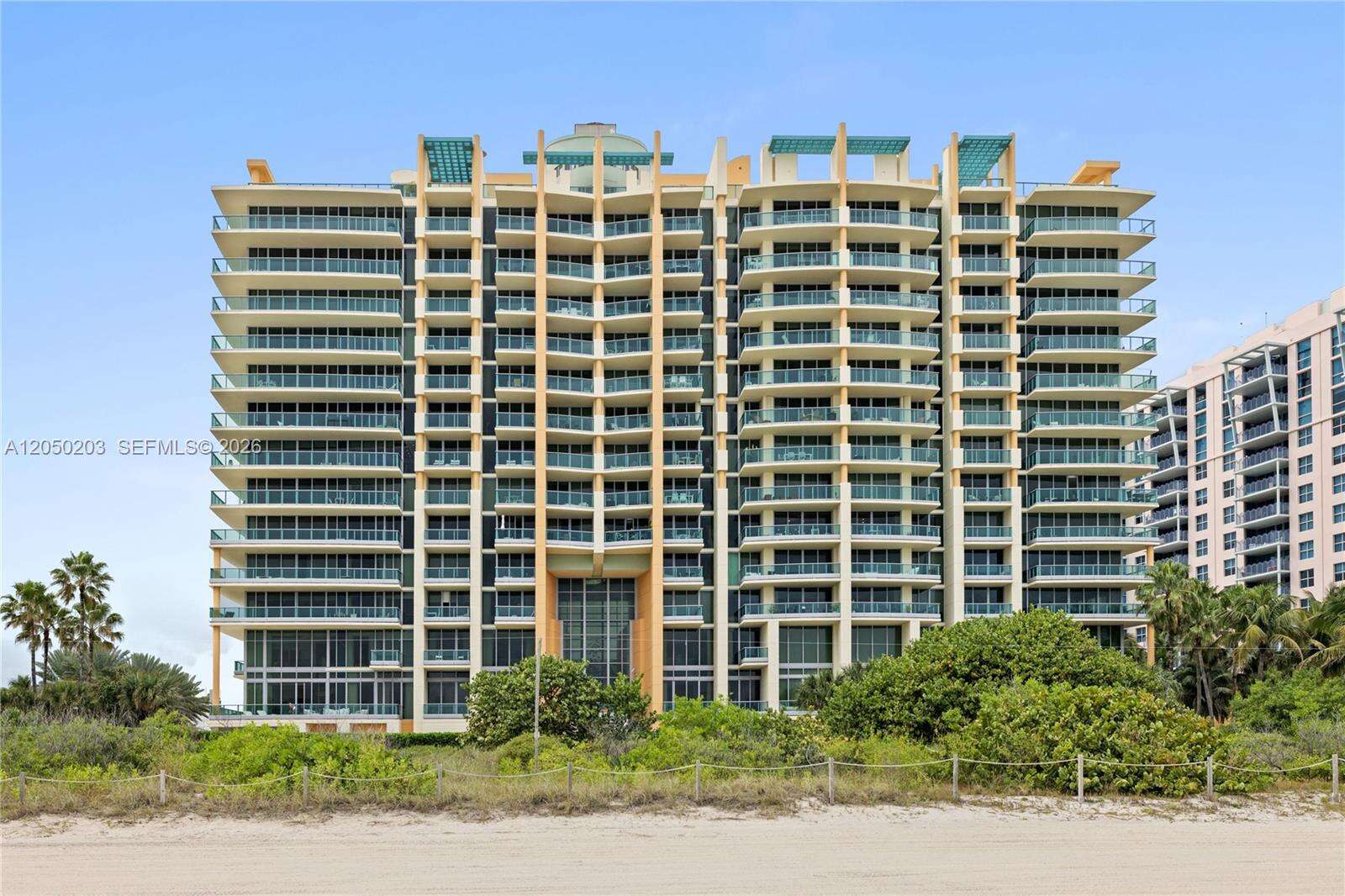 Il Villaggio at 1455 Ocean Dr, Miami Beach, FL 33139 - Pending Sale photo 1