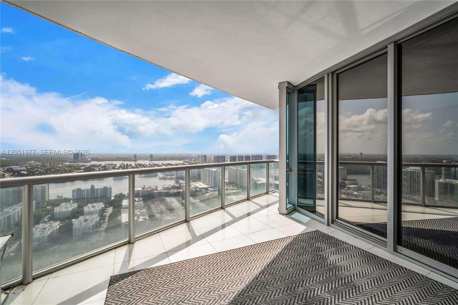 Jade Ocean at 17121 Collins Ave, Sunny Isles Beach, FL 33160 - For Sale photo 21