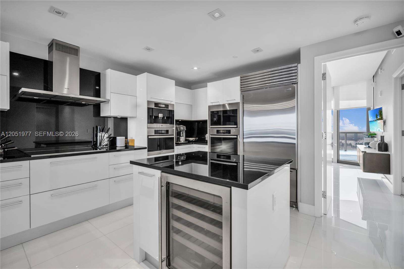 Jade Ocean at 17121 Collins Ave, Sunny Isles Beach, FL 33160 - For Sale photo 32