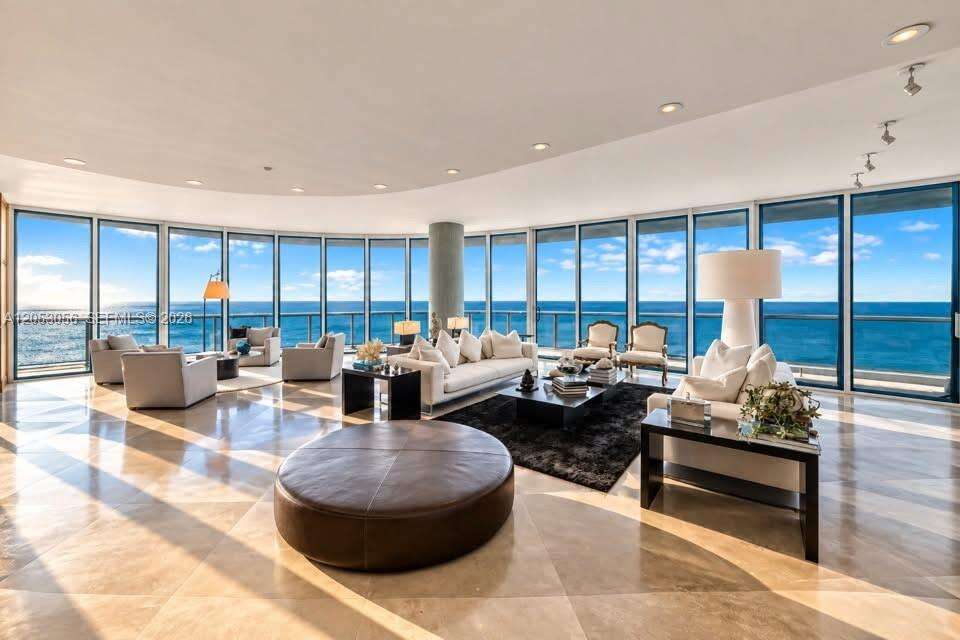 Continuum South Tower at 100 Pointe Dr, Miami Beach, FL 33139 - For Sale photo 2
