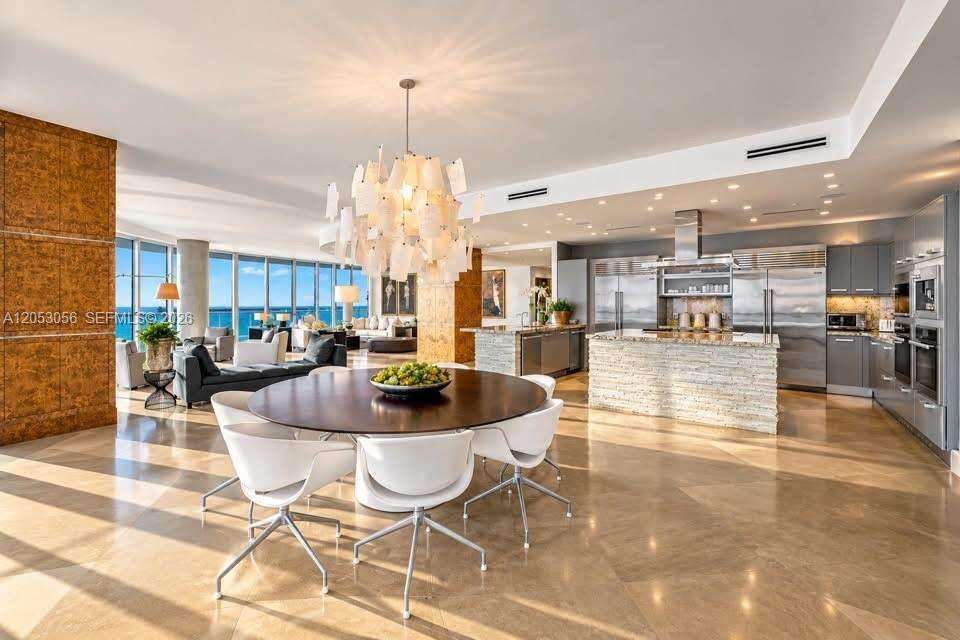 Continuum South Tower at 100 Pointe Dr, Miami Beach, FL 33139 - For Sale photo 4