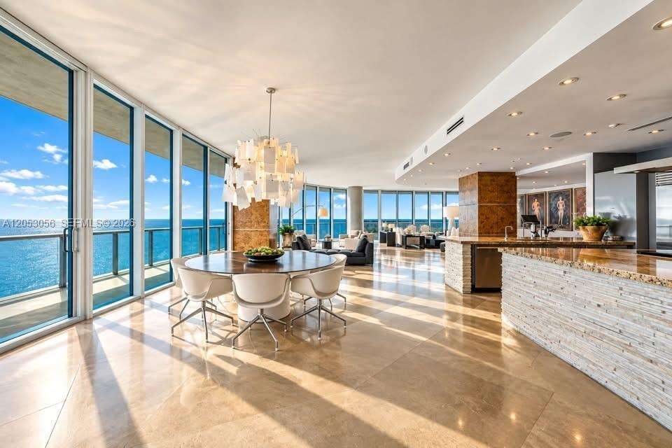 Continuum South Tower at 100 Pointe Dr, Miami Beach, FL 33139 - For Sale photo 5