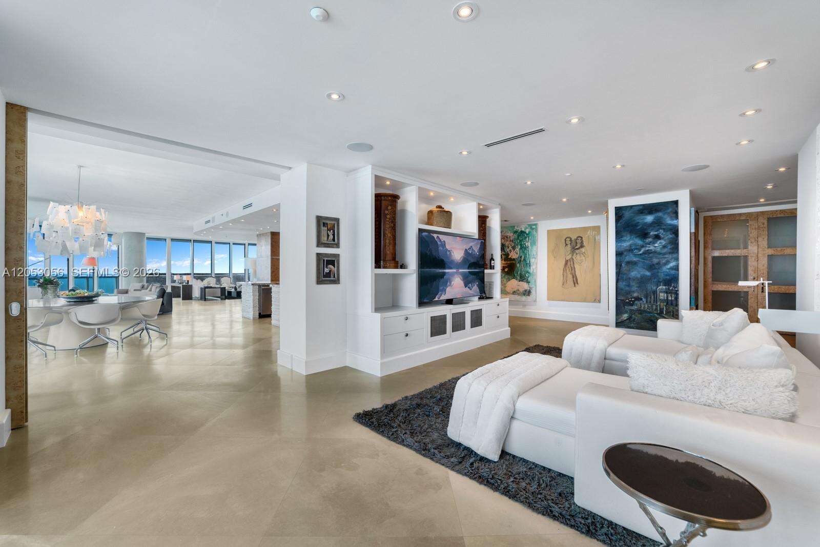 Continuum South Tower at 100 Pointe Dr, Miami Beach, FL 33139 - For Sale photo 9