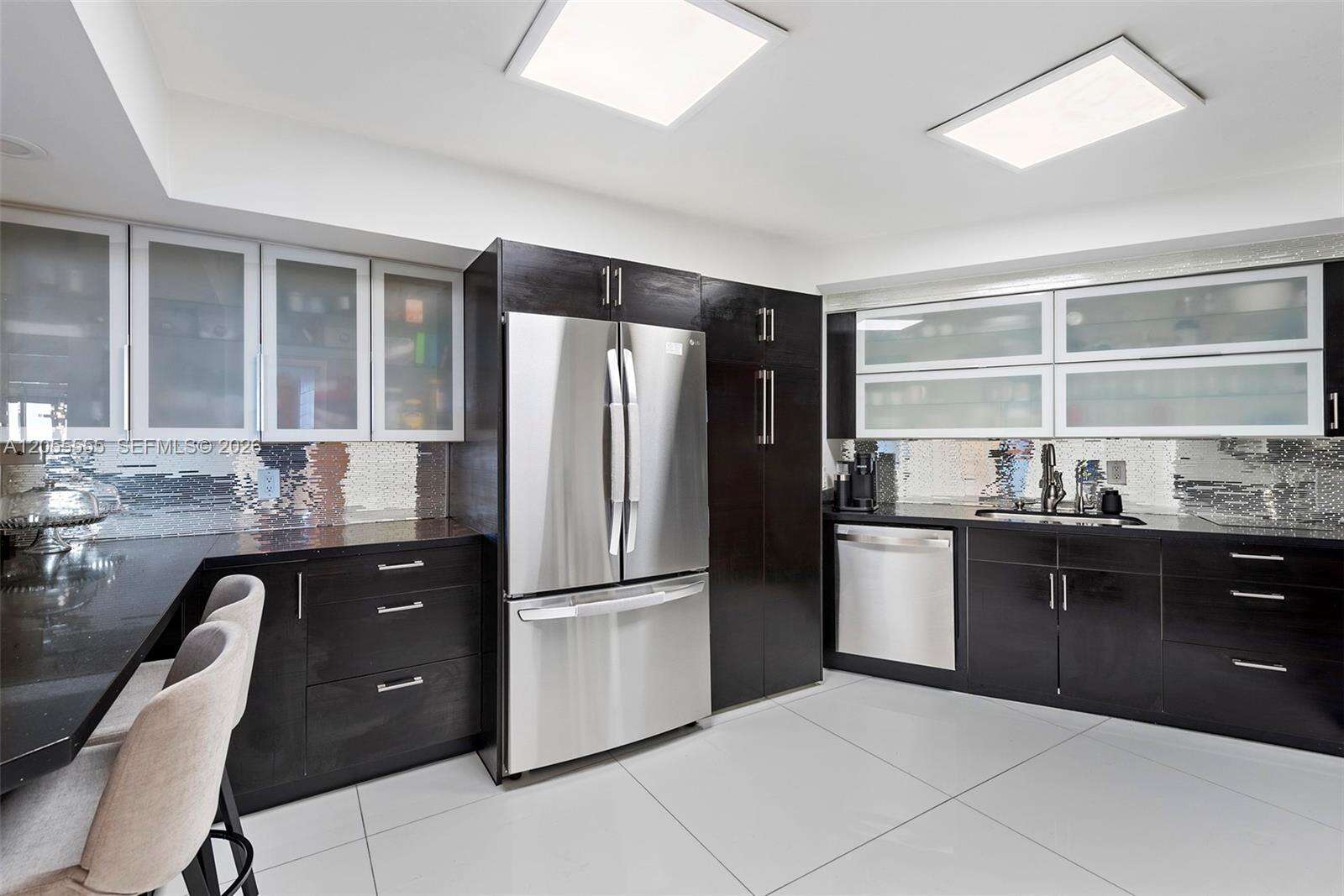 Seacoast 5151 at 5151 Collins Ave, Miami Beach, FL 33140 - For Sale photo 9