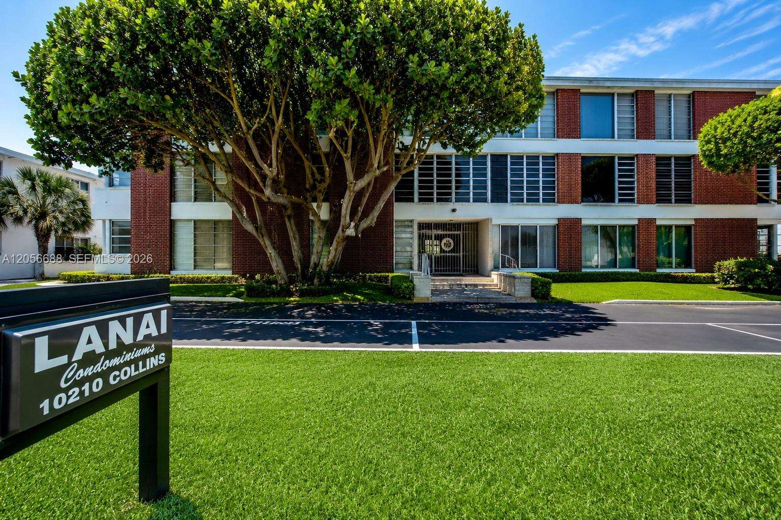 10210 Lanai Condos for Sale & Rent | Picture 1