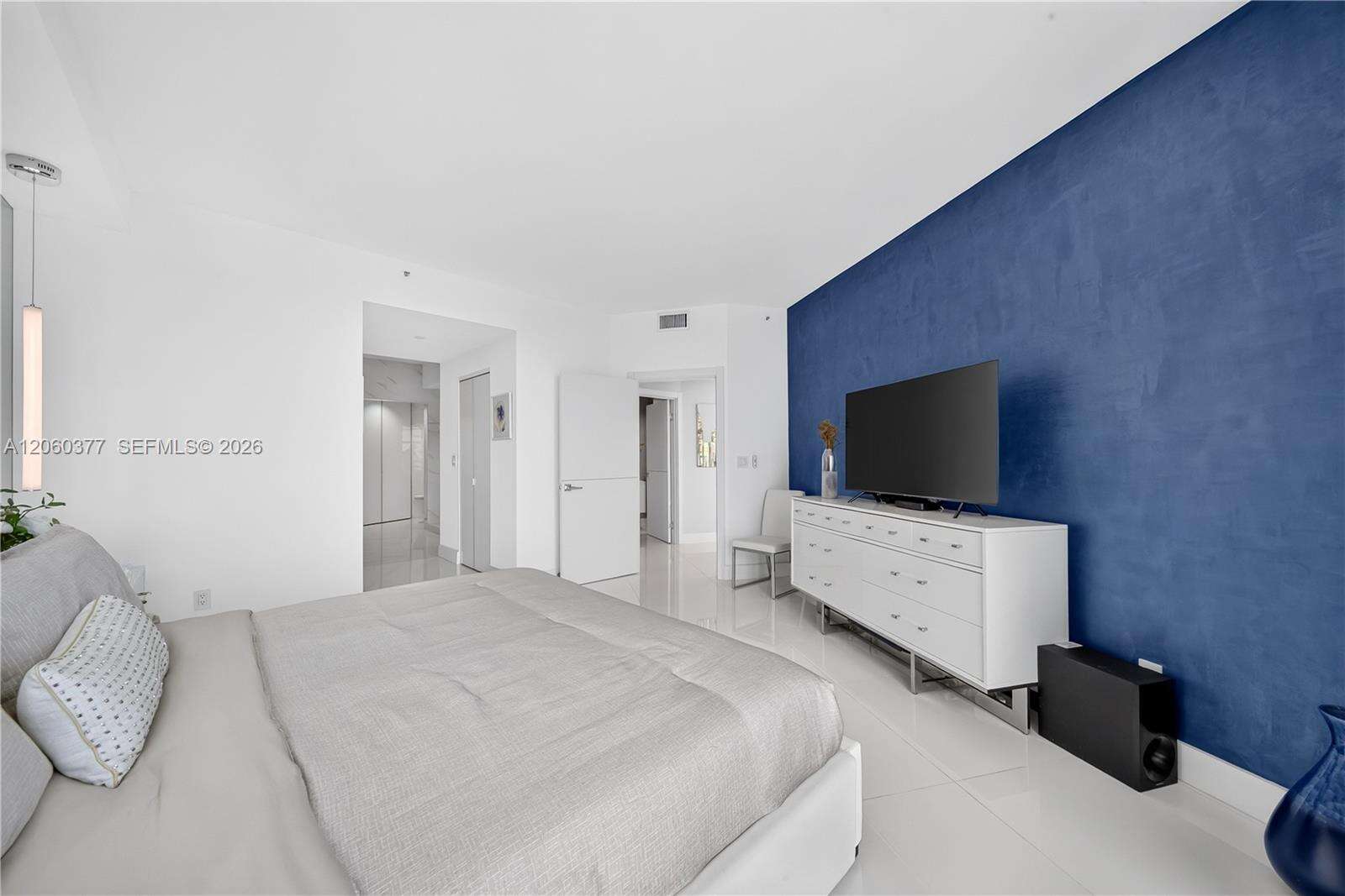 Portofino Tower at 300 Pointe Dr, Miami Beach, FL 33139 - For Sale photo 29