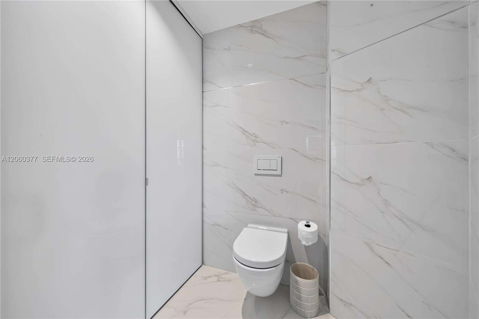 Portofino Tower at 300 Pointe Dr, Miami Beach, FL 33139 - For Sale photo 35