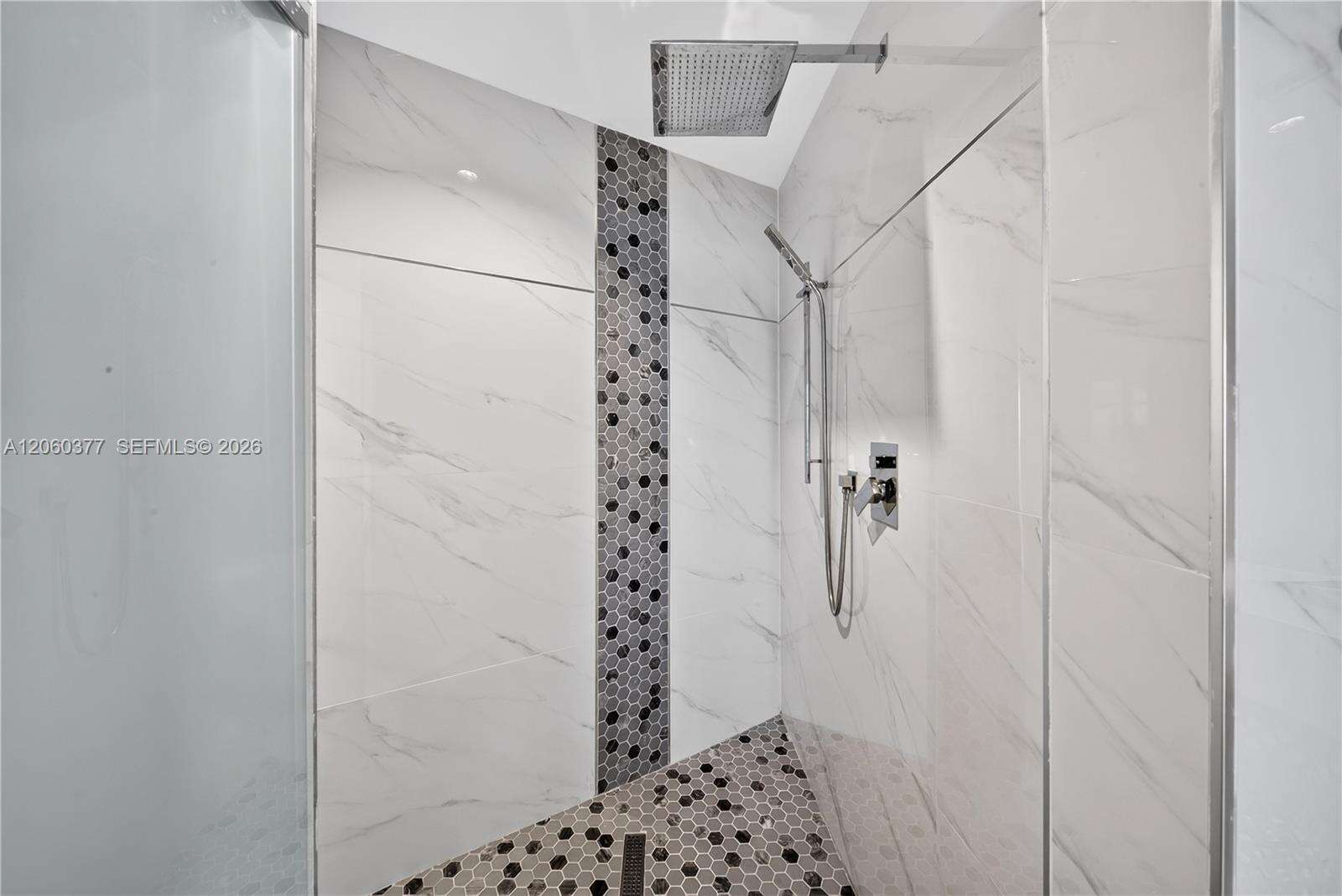 Portofino Tower at 300 Pointe Dr, Miami Beach, FL 33139 - For Sale photo 36