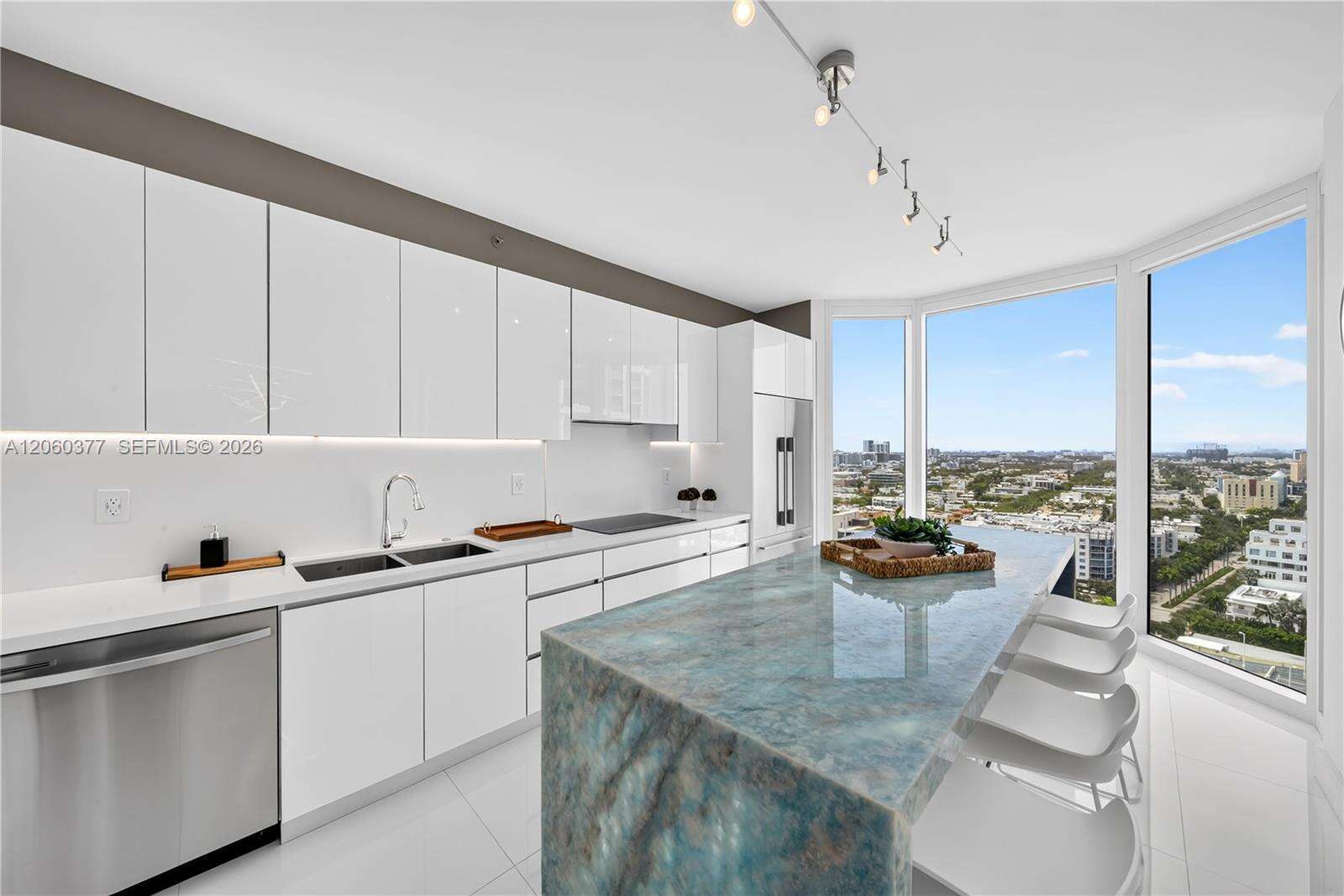 Portofino Tower at 300 Pointe Dr, Miami Beach, FL 33139 - For Sale photo 6