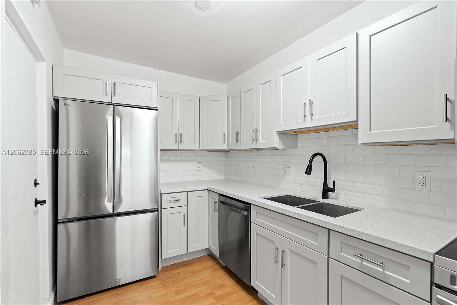 Treasure Bay Club Condos for Sale & Rent | Picture 1