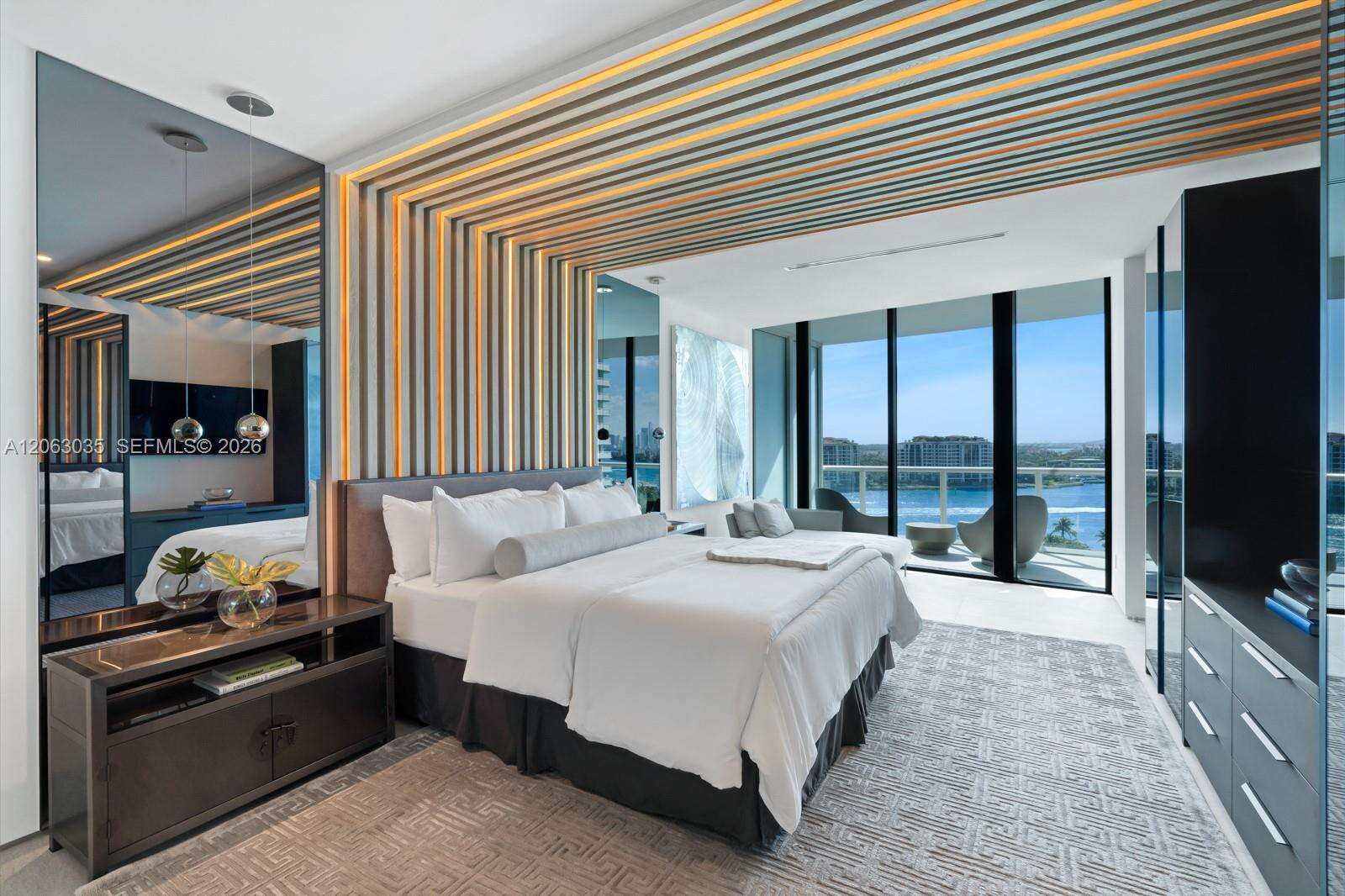 Continuum South Tower at 100 Pointe Dr, Miami Beach, FL 33139 - For Sale photo 11