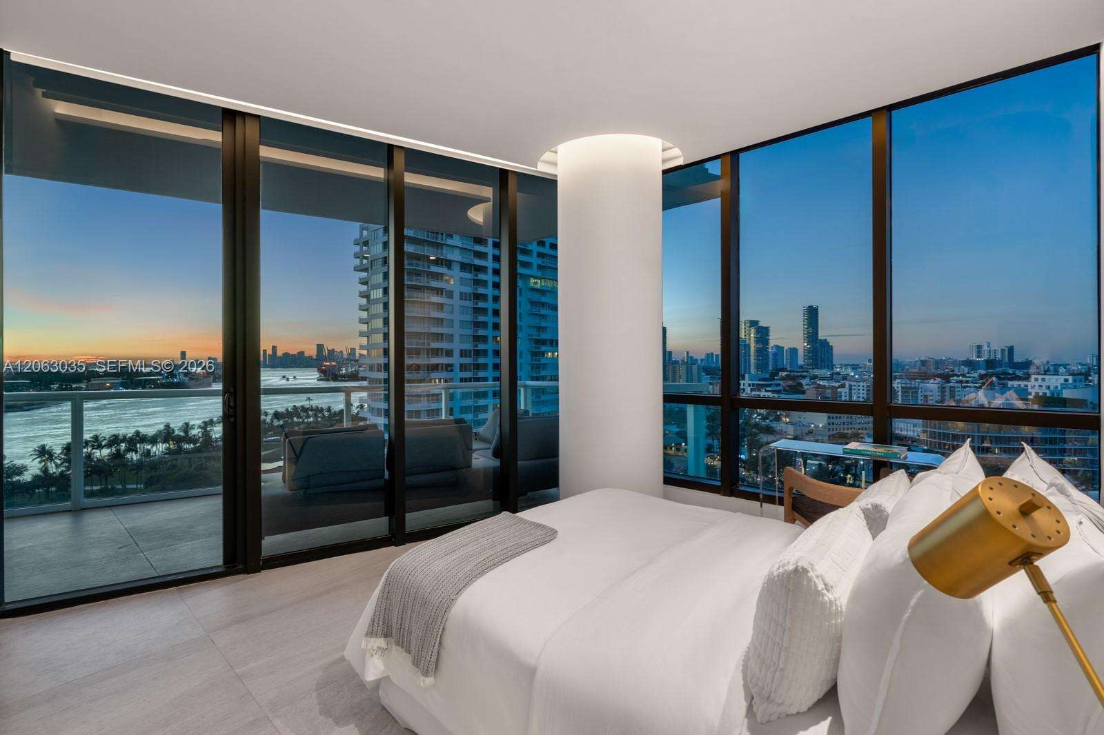 Continuum South Tower at 100 Pointe Dr, Miami Beach, FL 33139 - For Sale photo 17