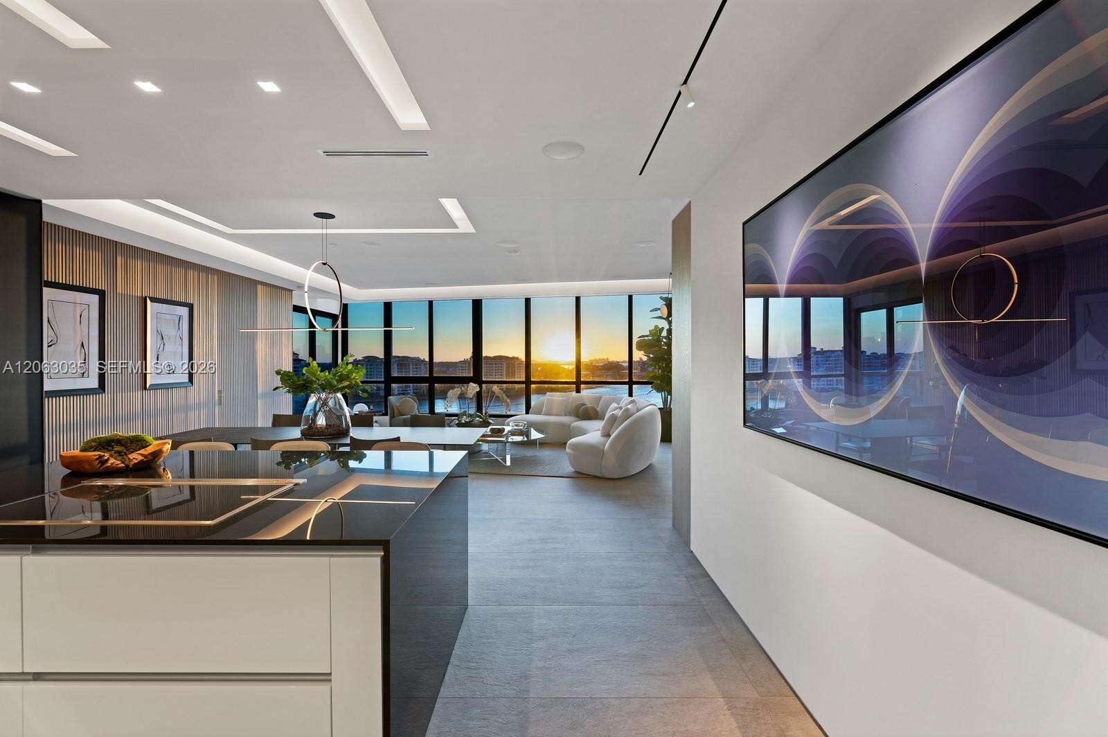 Continuum South Tower at 100 Pointe Dr, Miami Beach, FL 33139 - For Sale photo 3