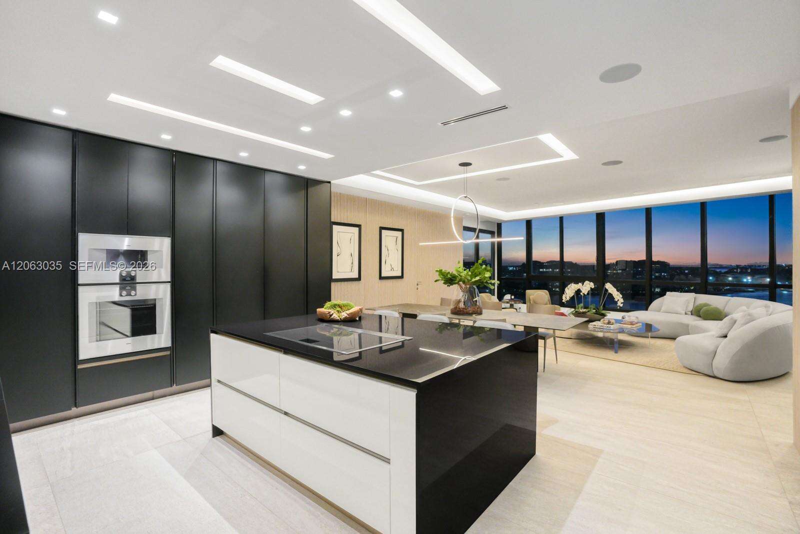Continuum South Tower at 100 Pointe Dr, Miami Beach, FL 33139 - For Sale photo 31
