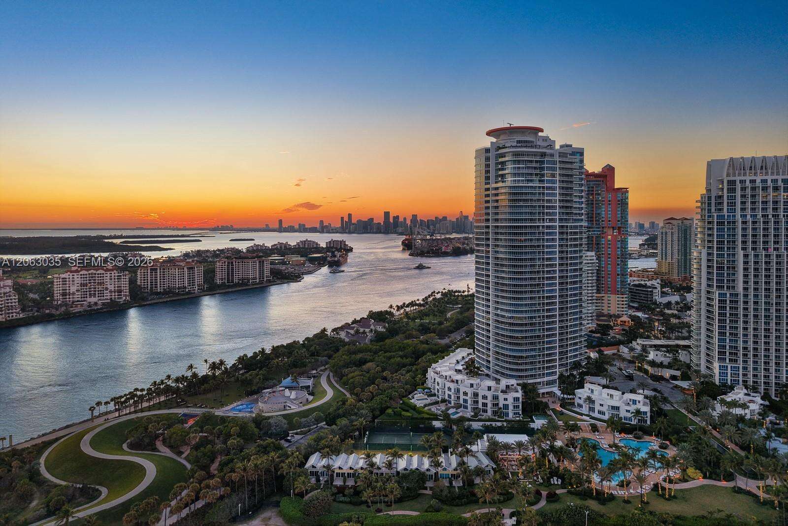 Continuum South Tower at 100 Pointe Dr, Miami Beach, FL 33139 - For Sale photo 34