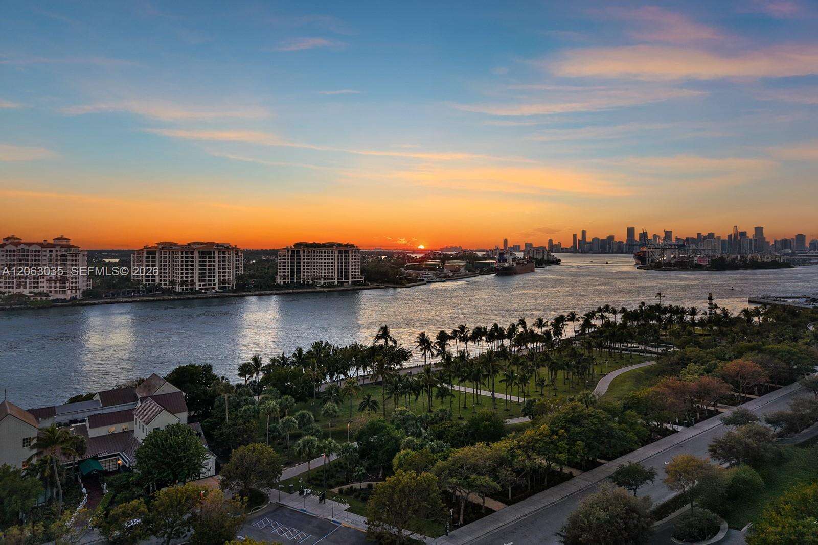 Continuum South Tower at 100 Pointe Dr, Miami Beach, FL 33139 - For Sale photo 35