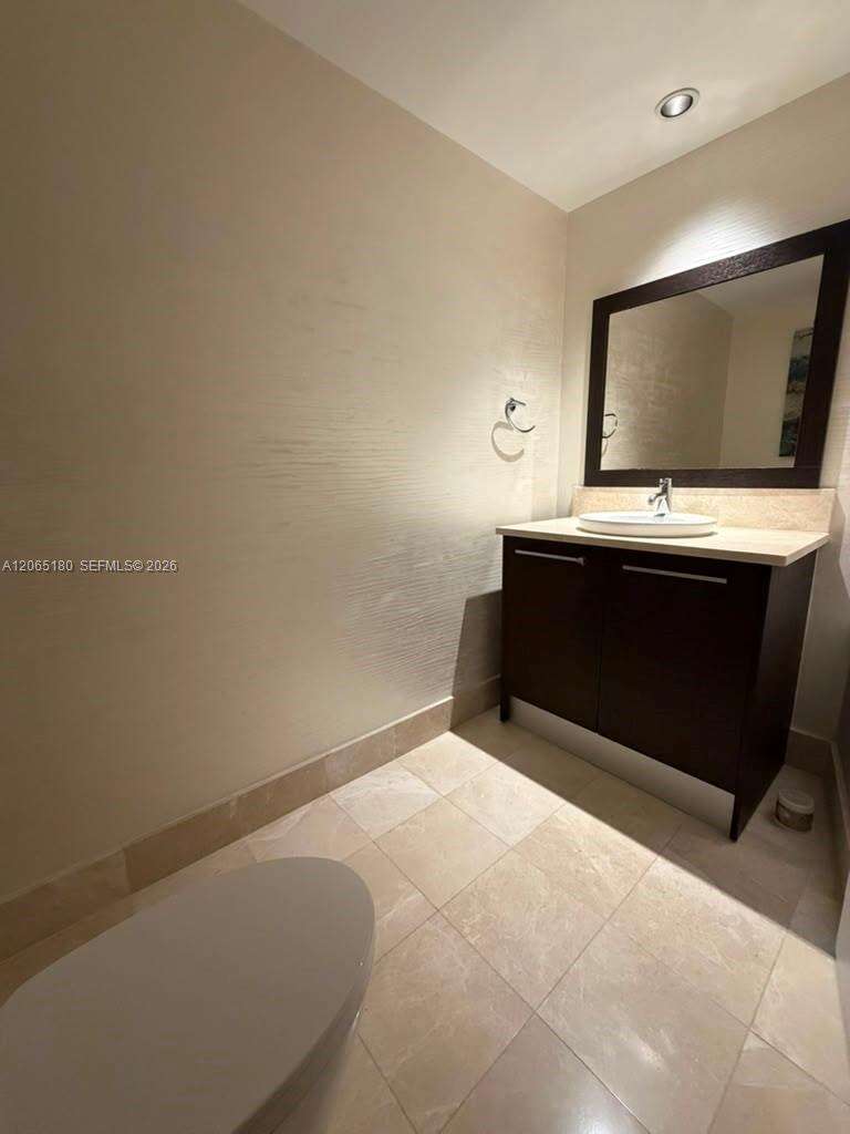 Jade Ocean at 17121 Collins Ave, Sunny Isles Beach, FL 33160 - For Sale photo 15