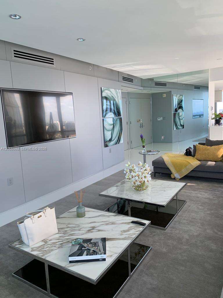 Jade Ocean at 17121 Collins Ave, Sunny Isles Beach, FL 33160 - For Sale photo 5