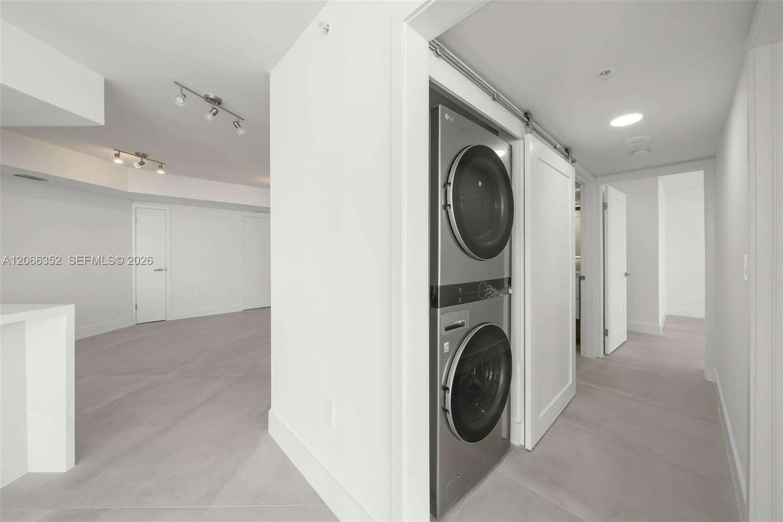 La Gorce Palace at 6301 Collins Ave, Miami Beach, FL 33141 - For Sale photo 34