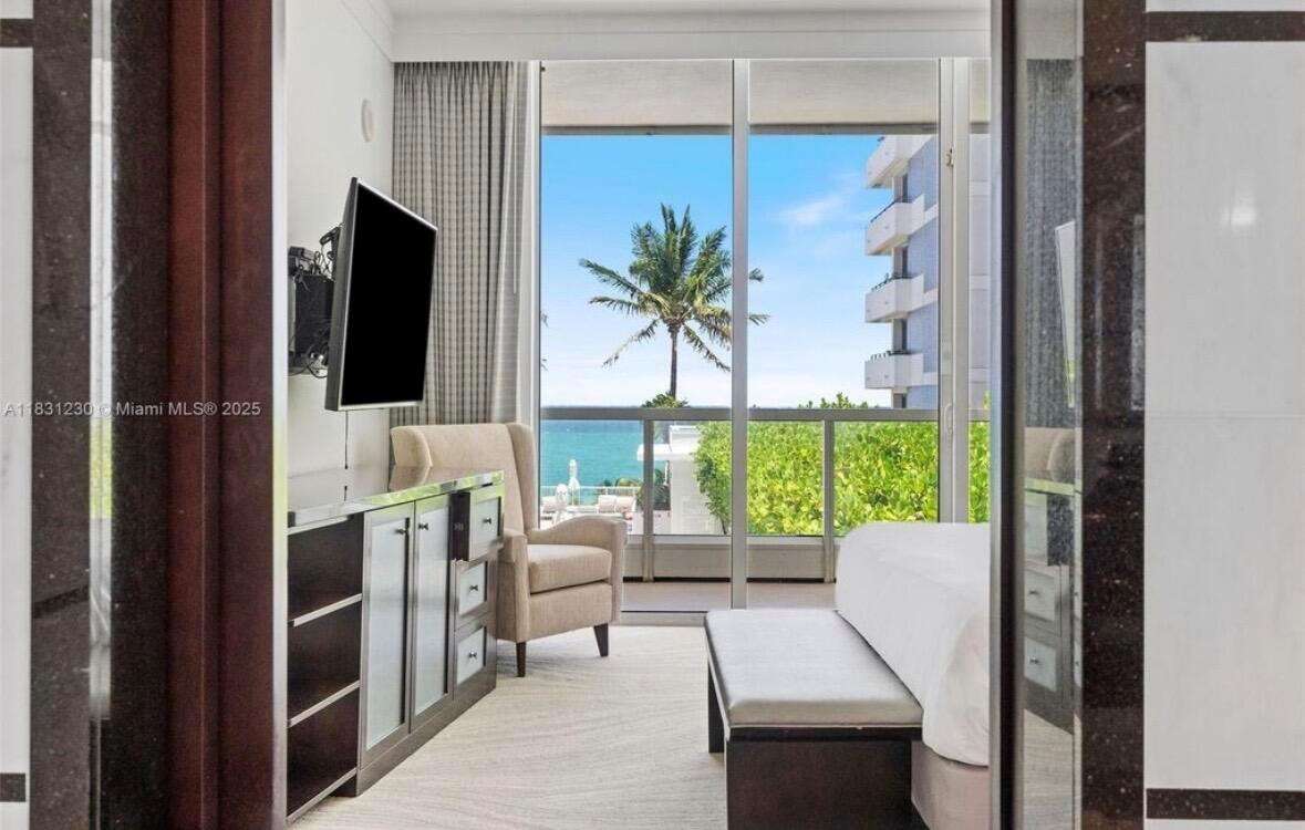 Fontainebleau 3 at 4391 Collins, Miami Beach, FL 33140 - For Sale photo 12