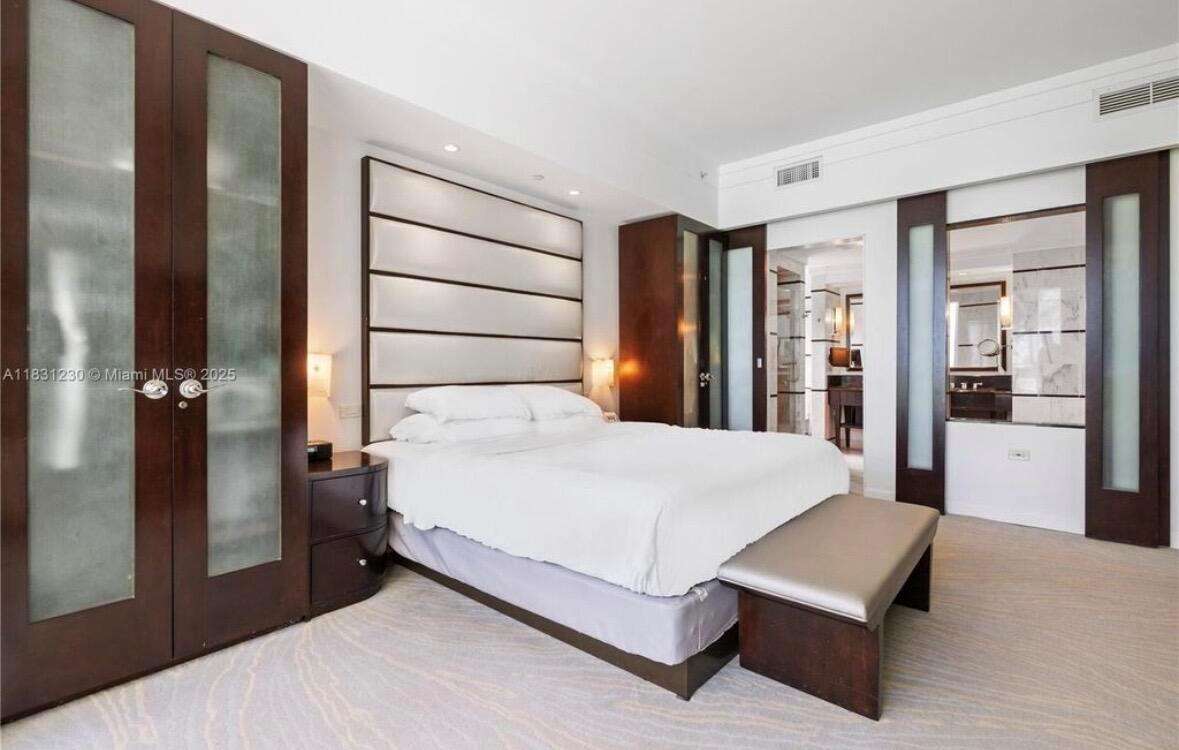 Fontainebleau 3 at 4391 Collins, Miami Beach, FL 33140 - For Sale photo 18
