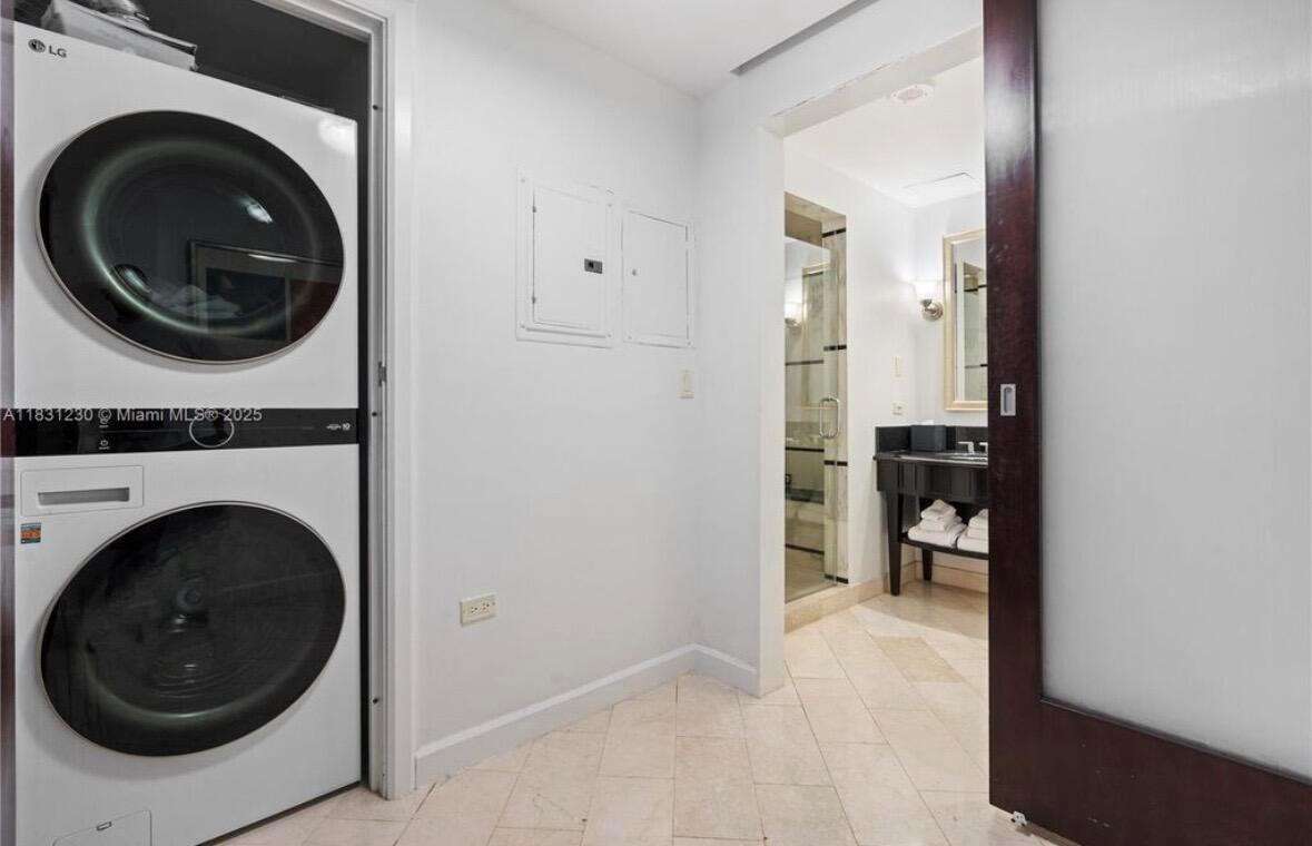 Fontainebleau 3 at 4391 Collins, Miami Beach, FL 33140 - For Sale photo 19