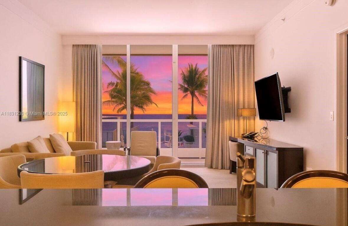 Fontainebleau 3 at 4391 Collins, Miami Beach, FL 33140 - For Sale photo 23