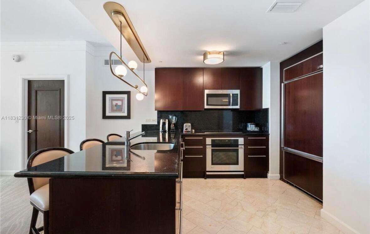 Fontainebleau 3 at 4391 Collins, Miami Beach, FL 33140 - For Sale photo 9