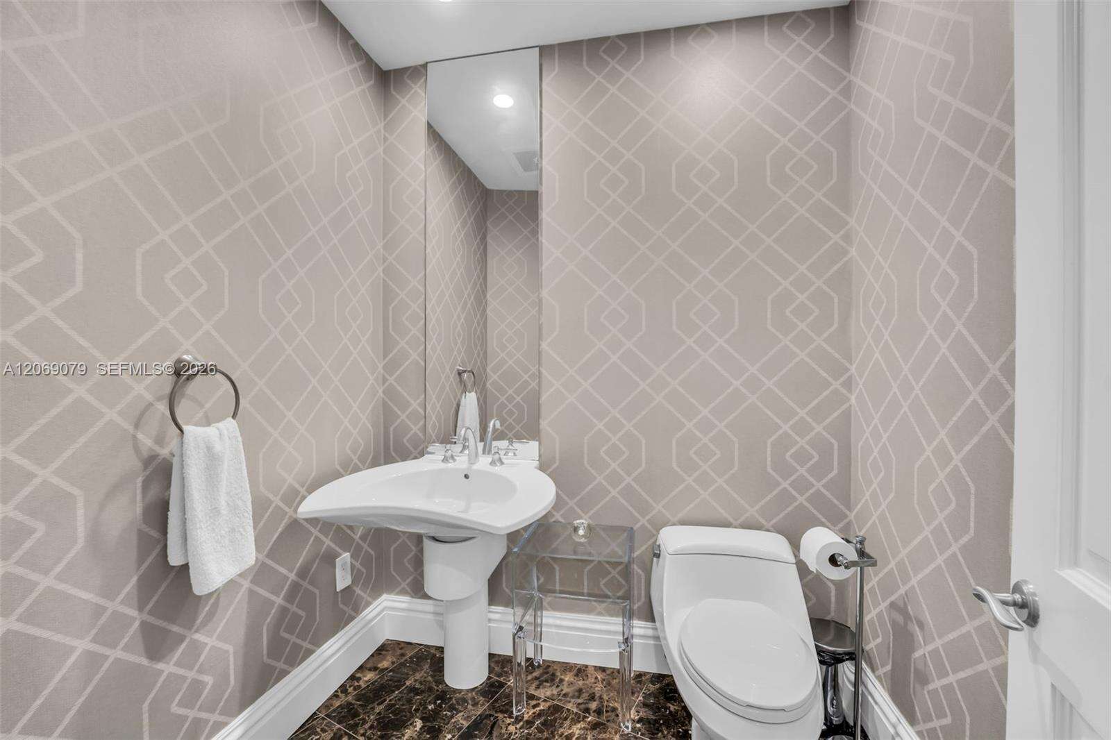 The Ritz Carlton Condos For Sale & Rent at 10295 Collins Ave, Bal Harbour, FL 33154 - For Sale photo 23