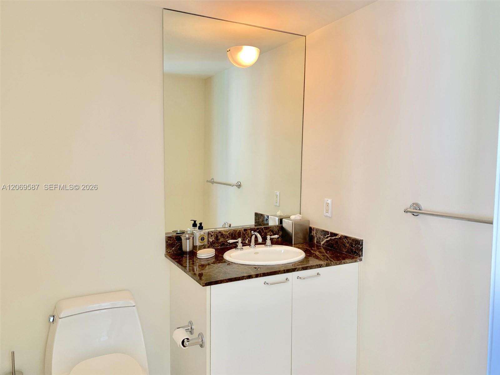 Pinnacle at 17555 Collins Ave, Sunny Isles Beach, FL 33160 - For Sale photo 22
