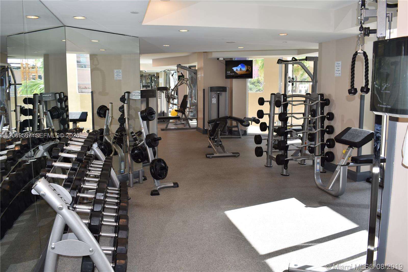 Pinnacle at 17555 Collins Ave, Sunny Isles Beach, FL 33160 - For Sale photo 33