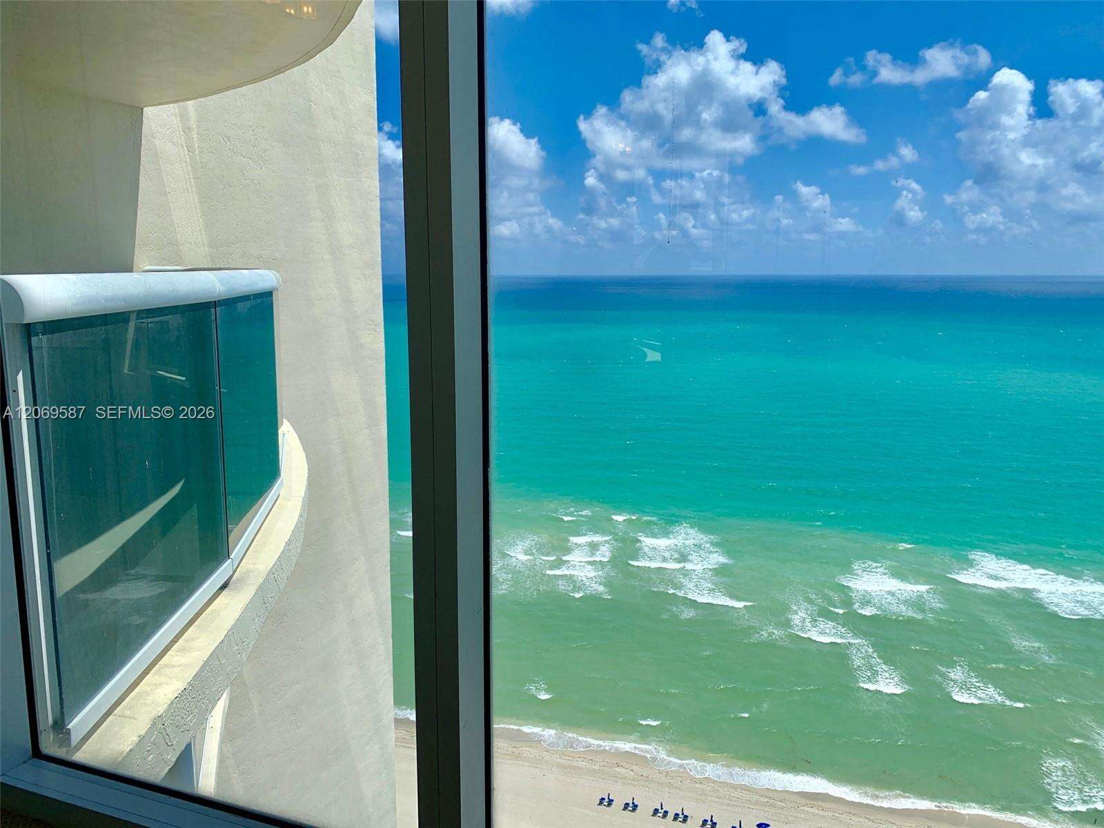 Pinnacle at 17555 Collins Ave, Sunny Isles Beach, FL 33160 - For Sale photo 6