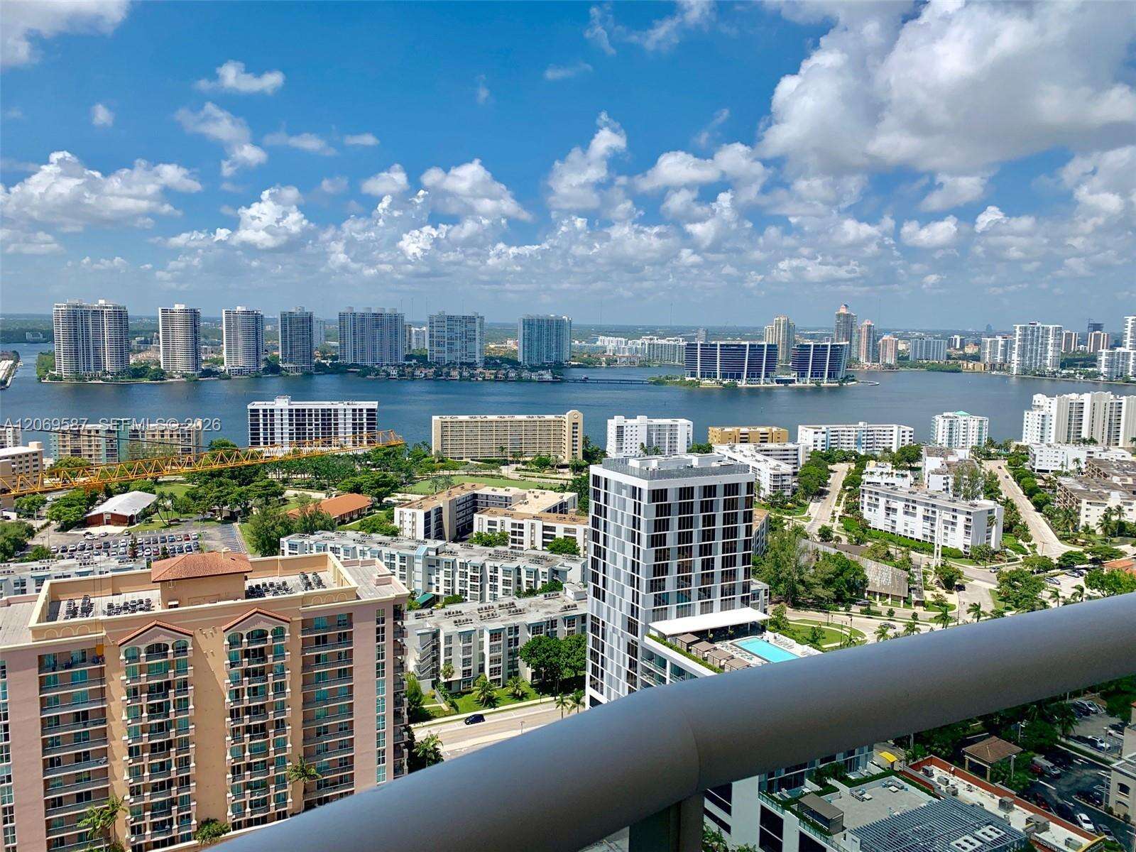 Pinnacle at 17555 Collins Ave, Sunny Isles Beach, FL 33160 - For Sale photo 54