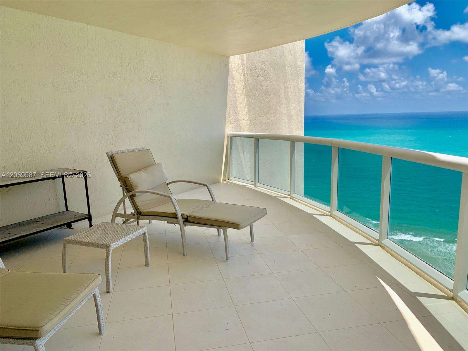 Pinnacle at 17555 Collins Ave, Sunny Isles Beach, FL 33160 - For Sale photo 55