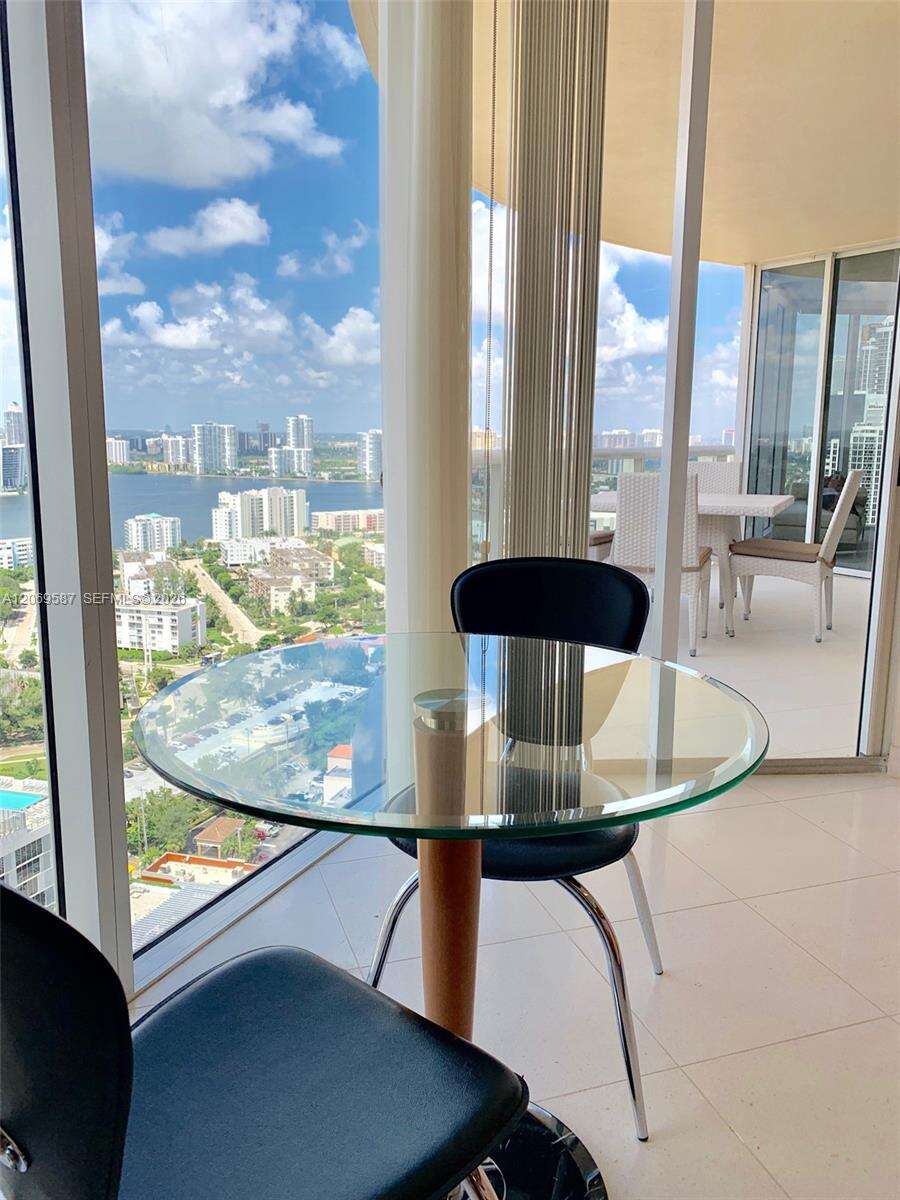 Pinnacle at 17555 Collins Ave, Sunny Isles Beach, FL 33160 - For Sale photo 74