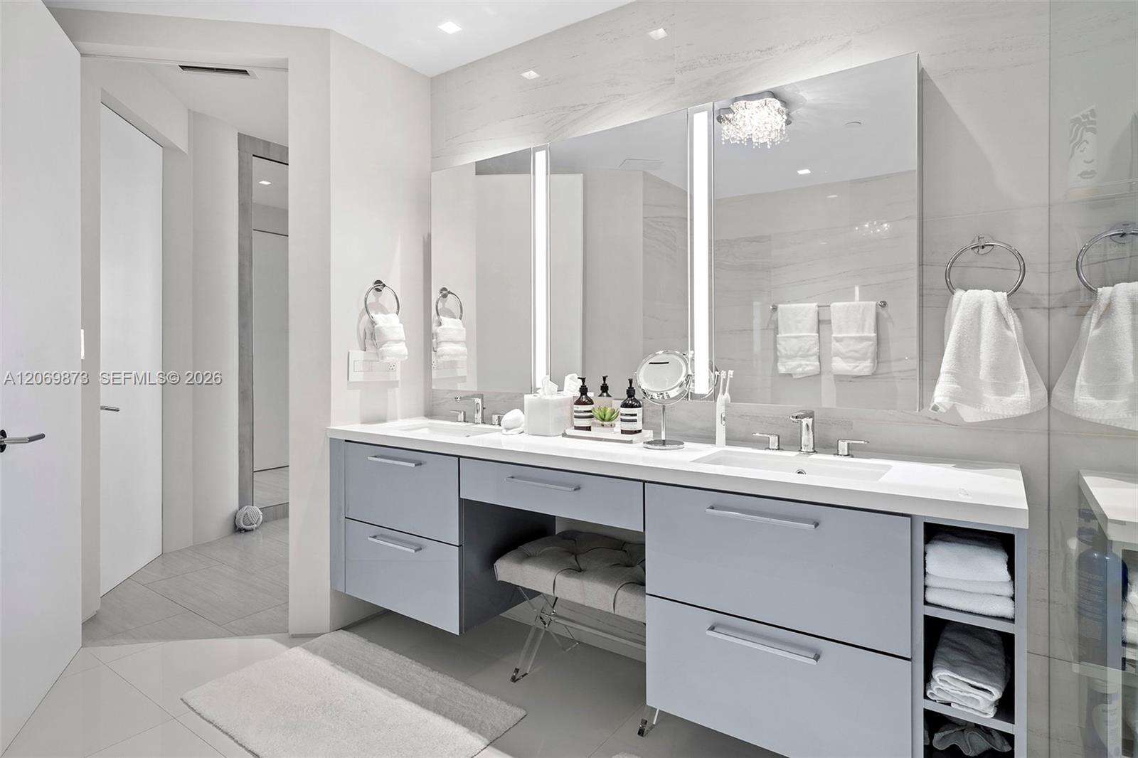 Continuum South Tower at 100 Pointe Dr, Miami Beach, FL 33139 - For Sale photo 22