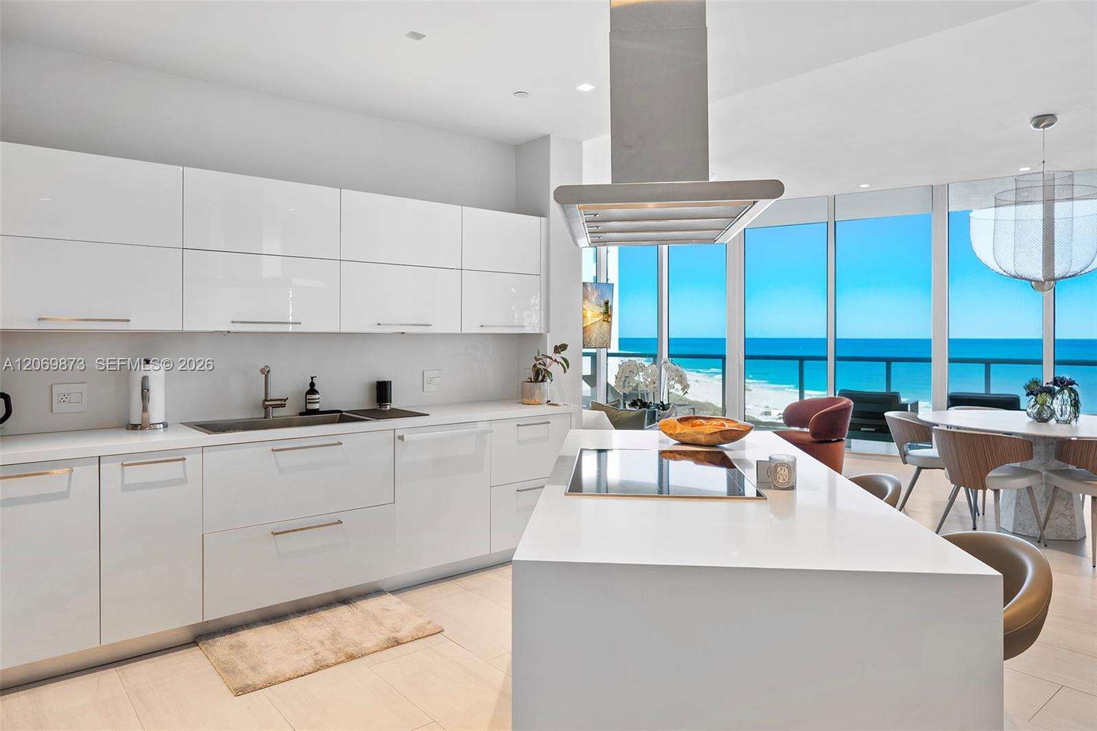 Continuum South Tower at 100 Pointe Dr, Miami Beach, FL 33139 - For Sale photo 8
