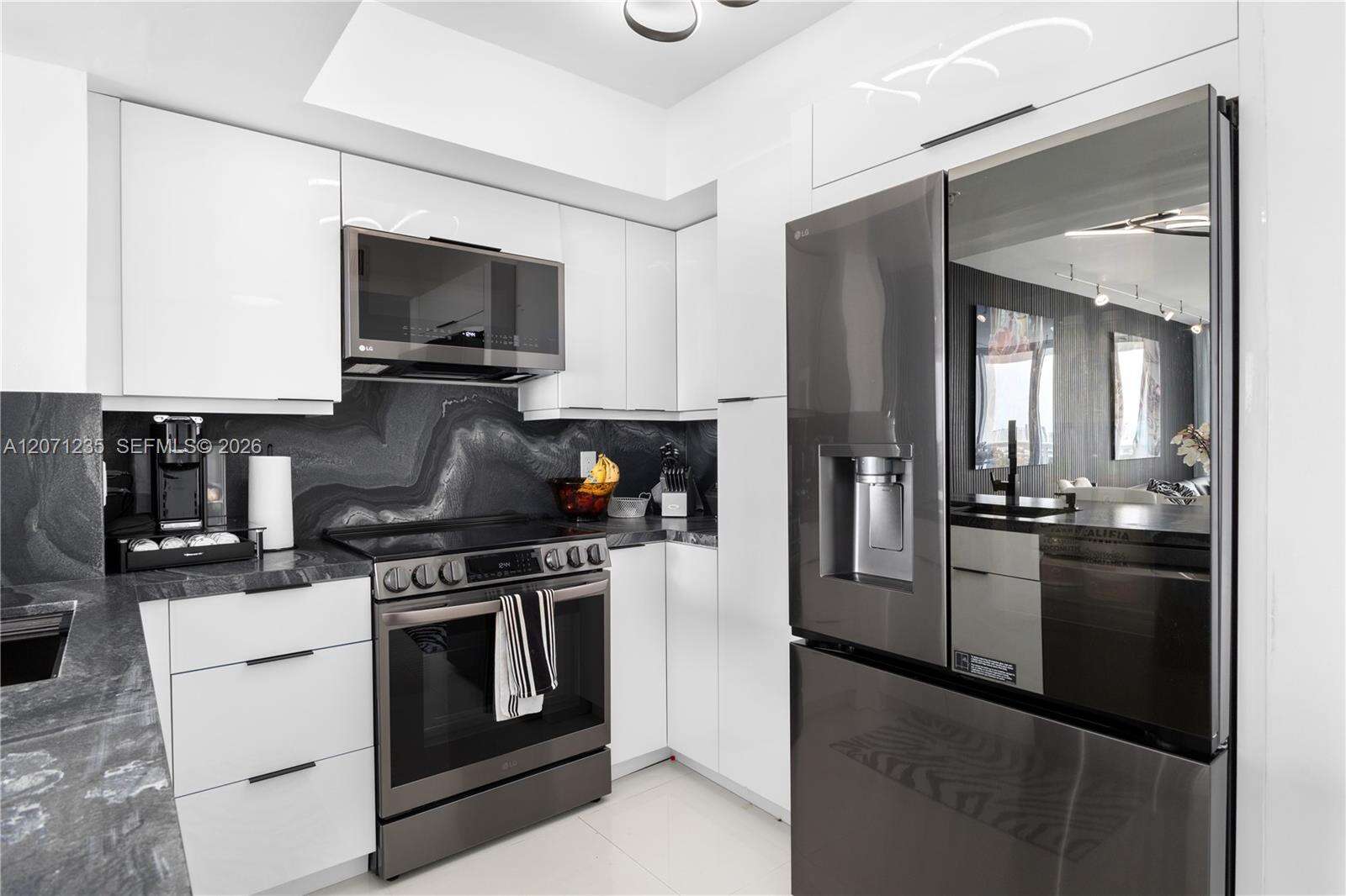 1800 Sunset Harbour Dr, Miami Beach, FL 33139 - For Sale photo 17
