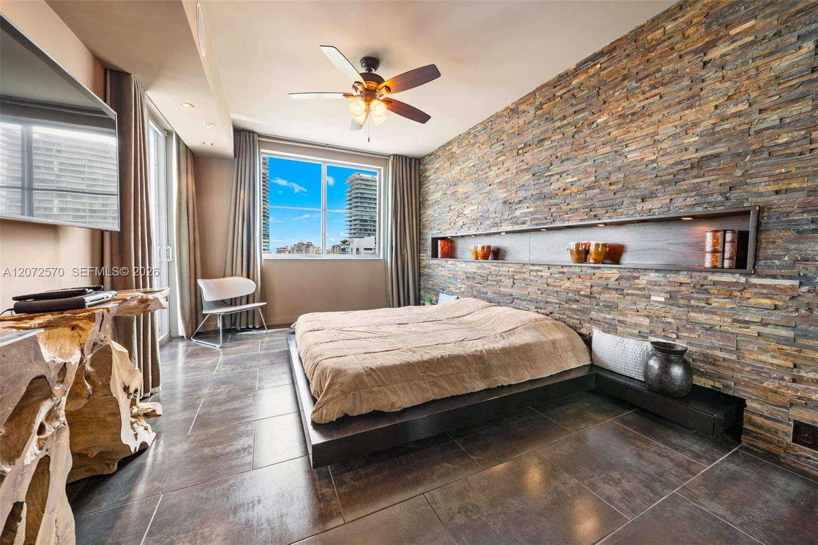Cosmopolitan at 110 Washington Ave, Miami Beach, FL 33139 - For Sale photo 16