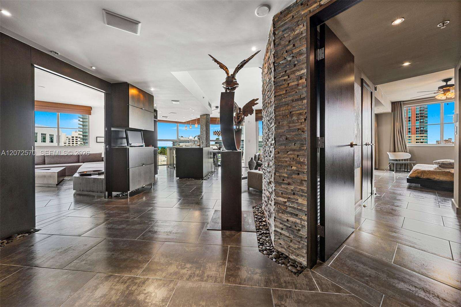 Cosmopolitan at 110 Washington Ave, Miami Beach, FL 33139 - For Sale photo 20