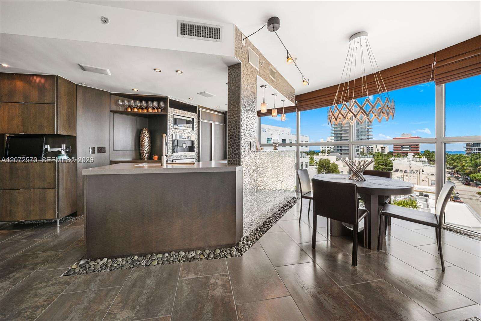 Cosmopolitan at 110 Washington Ave, Miami Beach, FL 33139 - For Sale photo 3