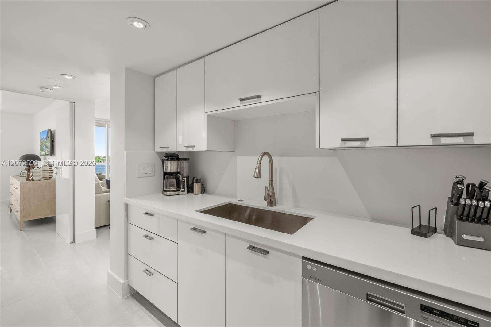 The Floridian at 650 W Ave, Miami Beach, FL 33139 - For Sale photo 13