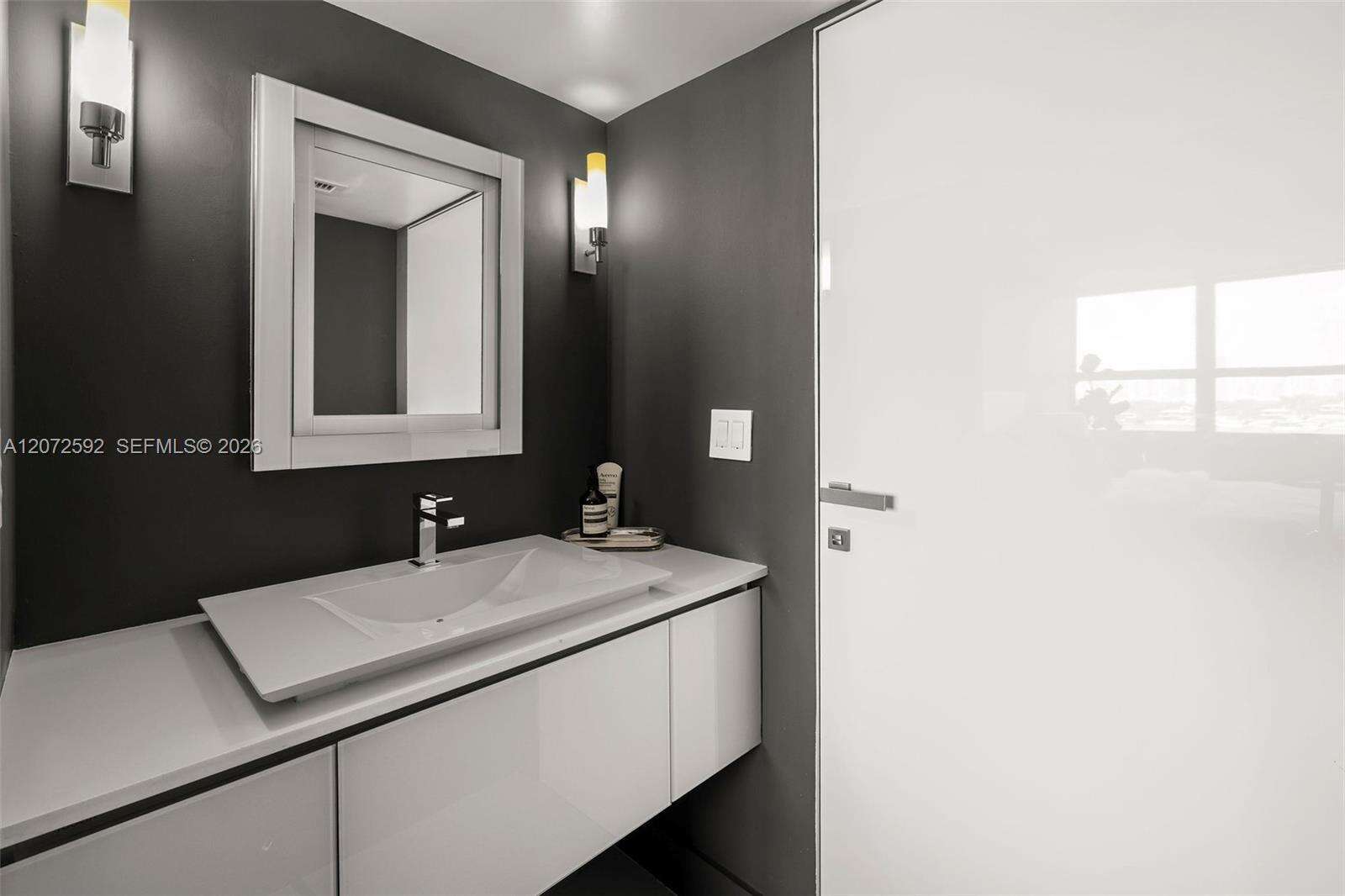 The Floridian at 650 W Ave, Miami Beach, FL 33139 - For Sale photo 23