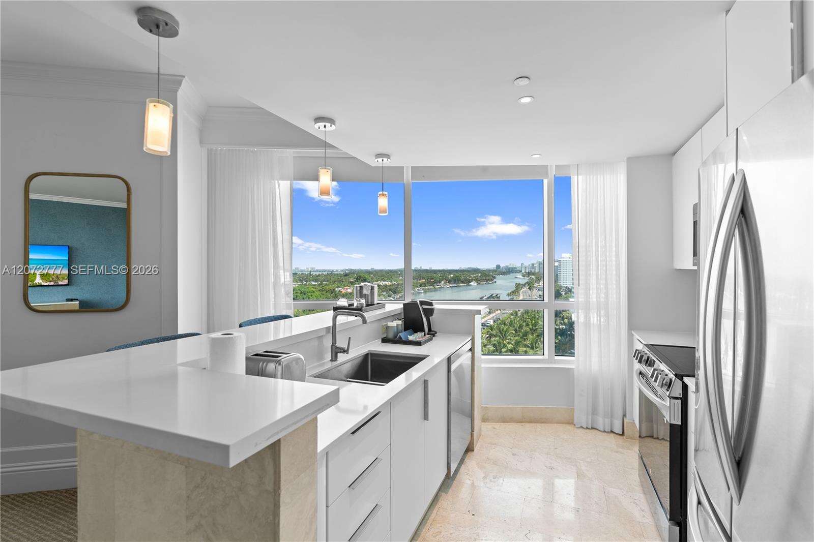 Fontainebleau 2 at 4401 Collins Ave, Miami Beach, FL 33140 - For Sale photo 13
