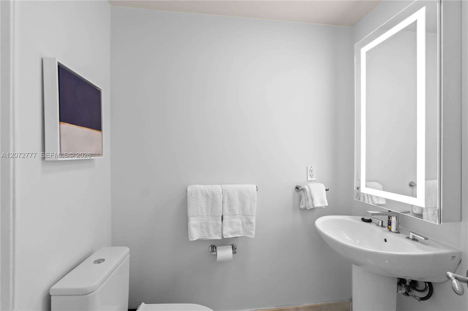 Fontainebleau 2 at 4401 Collins Ave, Miami Beach, FL 33140 - For Sale photo 22