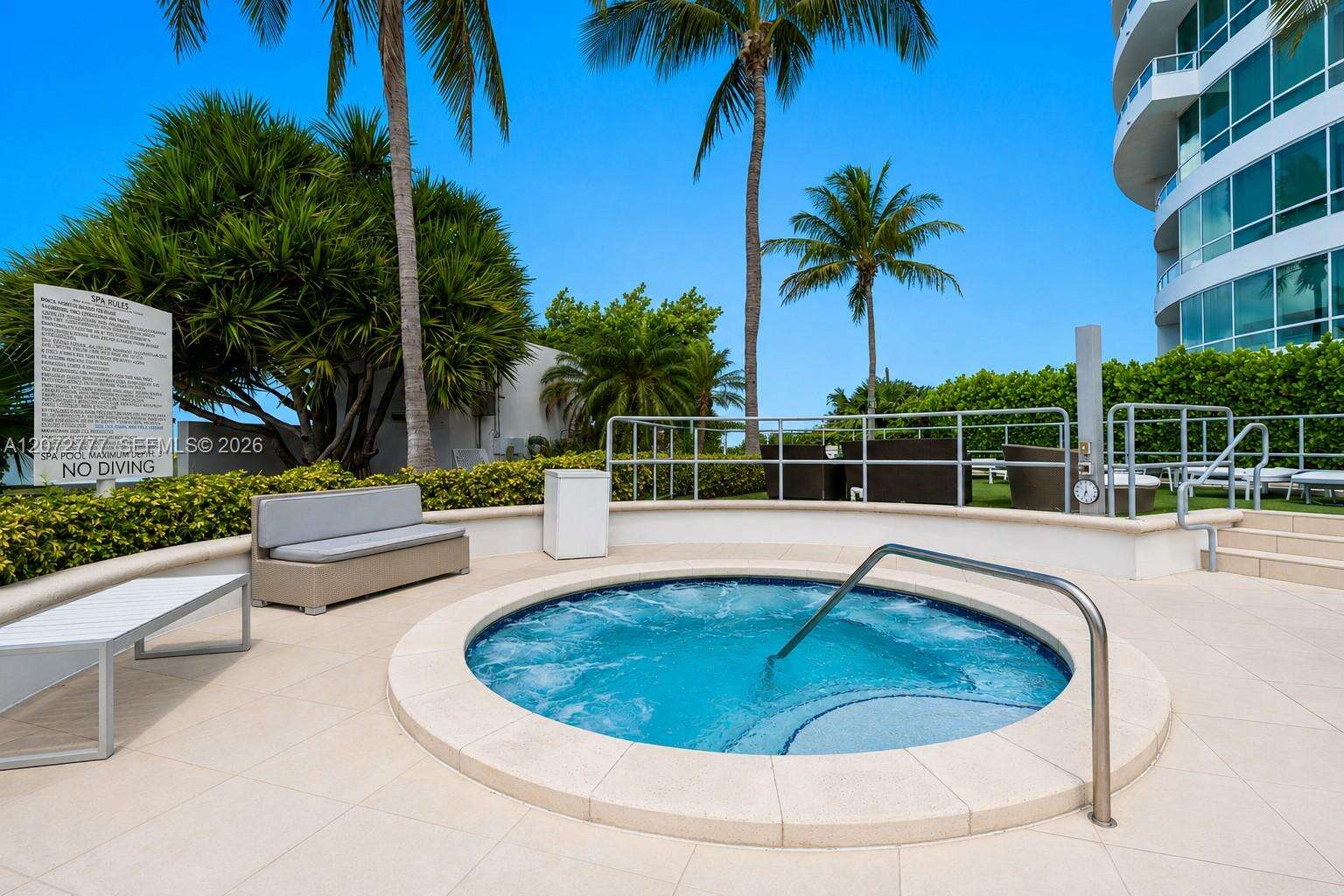 Fontainebleau 2 at 4401 Collins Ave, Miami Beach, FL 33140 - For Sale photo 58