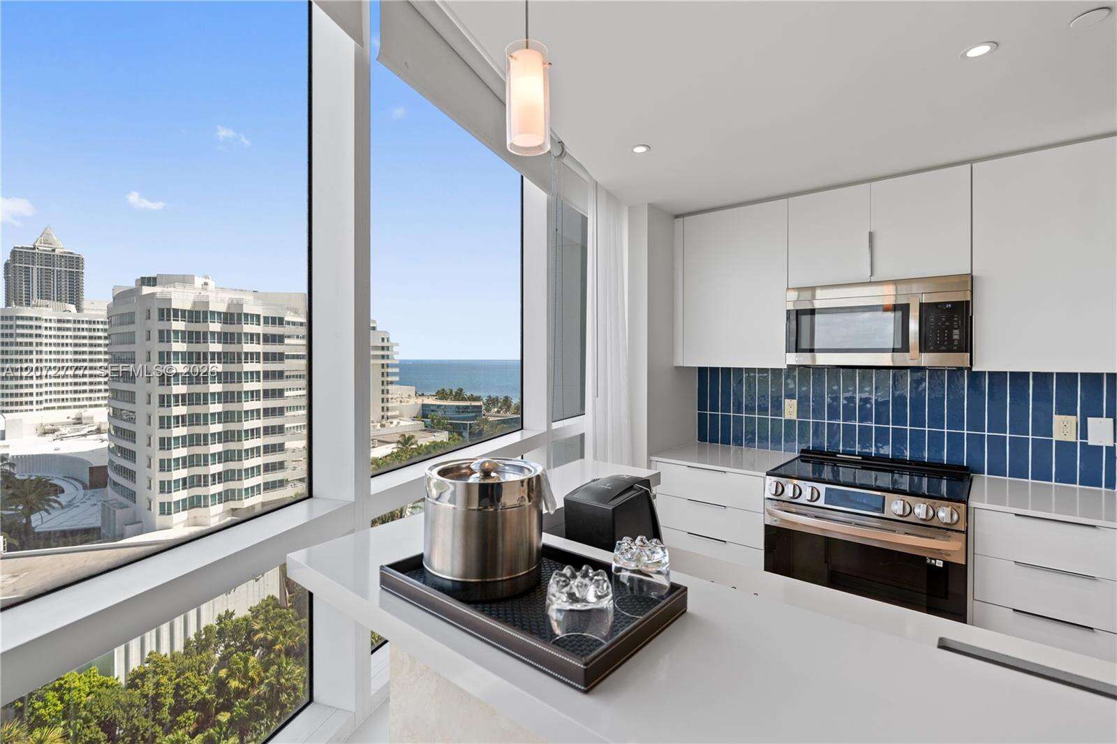 Fontainebleau 2 at 4401 Collins Ave, Miami Beach, FL 33140 - For Sale photo 10