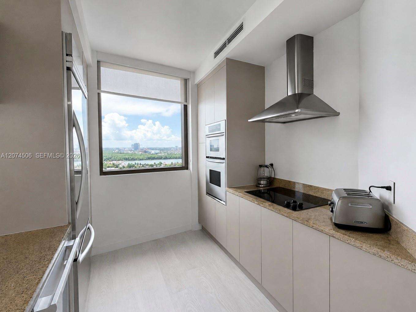 Sayan at 16275 Collins Ave, Sunny Isles Beach, FL 33160 - For Sale photo 6